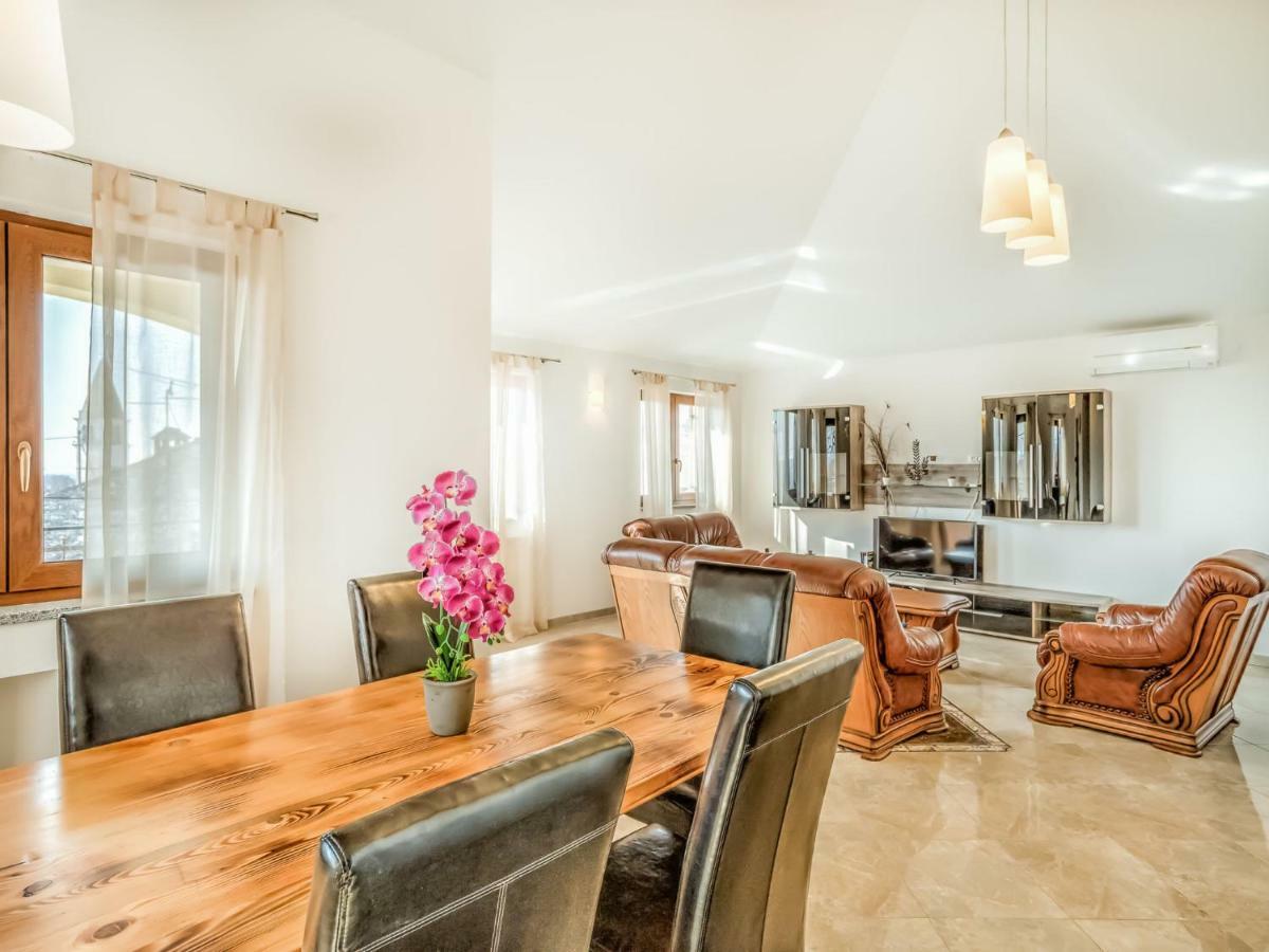 Apartment Ulika-2 By Interhome Tar-Vabriga Dış mekan fotoğraf