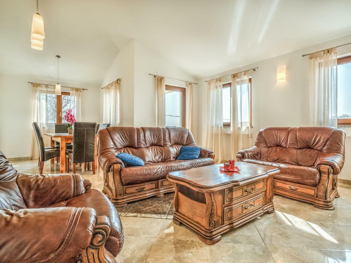 Apartment Ulika-2 By Interhome Tar-Vabriga Dış mekan fotoğraf
